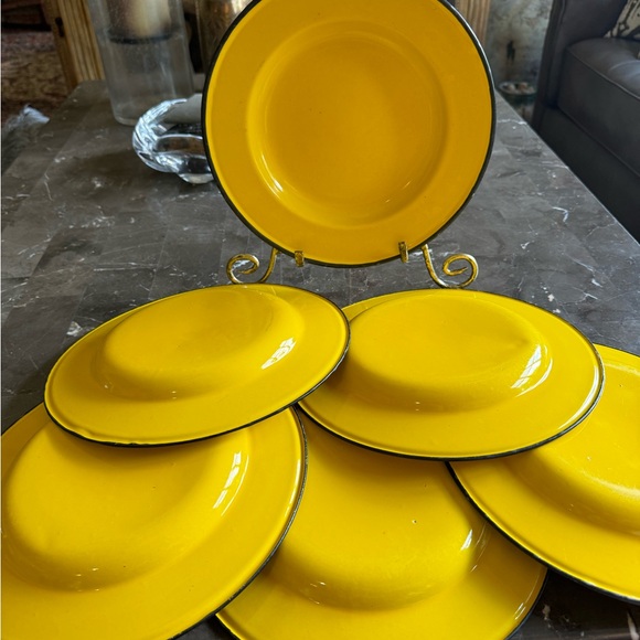 Mid Century Enamelware Plates - SET OF 6 - Picture 6 of 6
